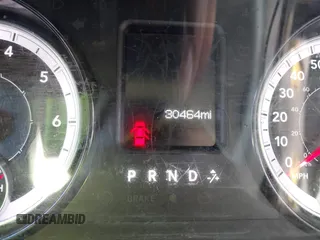 2023 Ram 1500 Express z VIN 3C6RR7KT7PG641320, wystawiony jako IAAI lot #41072163 z przebiegiem 30 464 mil mil oraz . Historia ofert i sprzedaży dostępna na DreamBid. Obrazek 7.