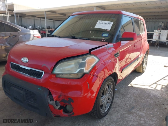 2010 Kia Soul + with VIN KNDJT2A20A7173985, listed as a IAAI auction lot 41850538 with 269,192 mi miles. Bid and sale history available at carsss.com. Image 2.