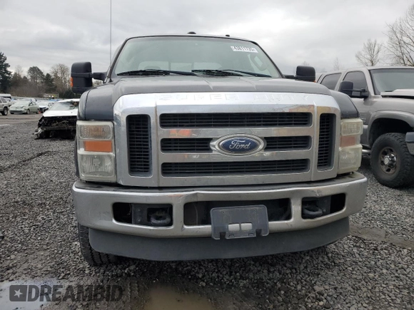 2008 Ford F-250 XL with VIN 1FTSW21528EE45027, listed as a Copart auction lot 43811735 with 157,896 mi miles and Salvage title. Bid and sale history available at DreamBid. Image 5.