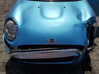 2015 MINI Hardtop 4 Door z VIN WMWXS5C5XFT827473, wystawiony jako Copart lot #58261135 z przebiegiem 75 439 mil mil oraz Szkoda całkowita • Salvage title. Historia ofert i sprzedaży dostępna na DreamBid. Obrazek 11.