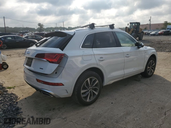 2024 Audi Q5 S line Premium Plus with VIN WA1EAAFY0R2070132, listed as a Copart auction lot 66085934 with 2,313 mi miles and Salvage title. Bid and sale history available at DreamBid. Image 3.