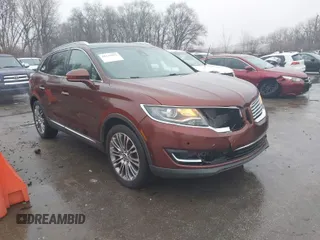 2016 Lincoln MKX Reserve with VIN 2LMTJ8LRXGBL32362, listed as a IAAI auction lot 41132815 with 106,052 mi miles. Bid and sale history available at carsss.com. Image 1.
