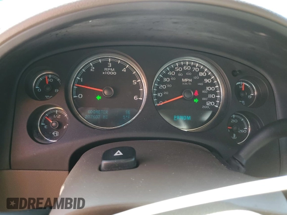 2014 Chevrolet Suburban LT with VIN 1GNSCJE09ER149368, listed as a Copart auction lot 50401175 with 207,607 mi miles and Salvage Title. Bid and sale history available at carsss.com. Image 9.