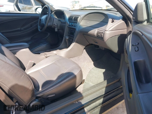 2001 Ford Mustang Standard z VIN 1FAFP404X1F171021, wystawiony jako IAAI lot #41998734 z przebiegiem Nie podano mil oraz . Historia ofert i sprzedaży dostępna na DreamBid. Obrazek 5.