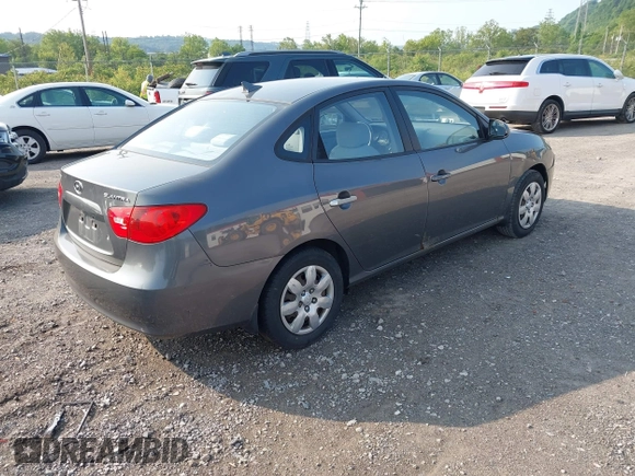 2009 Hyundai Elantra SE z VIN KMHDU46D49U674676, wystawiony jako IAAI lot #42411018 z przebiegiem 107 655 mil mil oraz . Historia ofert i sprzedaży dostępna na DreamBid. Obrazek 4.