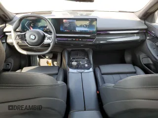 2024 BMW 5 Series 530i xDrive with VIN WBA53FJ03RCS08462, listed as a Copart auction lot 62658145 with 32,323 mi miles and Clean title. Bid and sale history available at DreamBid. Image 8.
