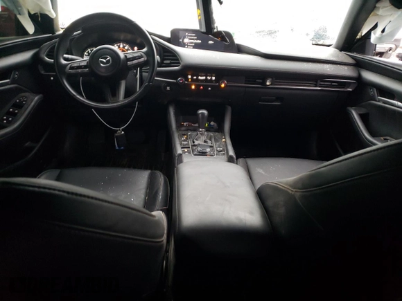 2020 Mazda Mazda3 Hatchback with VIN JM1BPALM0L1175162, listed as a Copart auction lot 84201744 with 61,905 mi miles and Salvage Title. Bid and sale history available at carsss.com. Image 8.