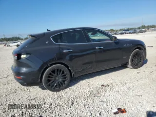 2021 Maserati Levante S z VIN ZN661YUS6MX366073, wystawiony jako Copart lot #80206954 z przebiegiem 50 560 mil mil oraz Nie do naprawy • Non repairable. Historia ofert i sprzedaży dostępna na DreamBid. Obrazek 3.