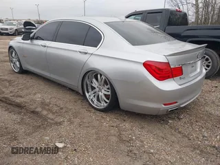 2011 BMW 7 Series 740Li with VIN WBAKB4C5XBC575254, listed as a IAAI auction lot 41617340 with 105,307 mi miles. Bid and sale history available at carsss.com. Image 3.