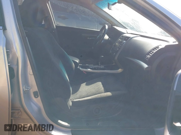 2014 Nissan Altima SV with VIN 1N4AL3AP4EC289372, listed as a IAAI auction lot 41628338 with 249,902 mi miles and . Bid and sale history available at DreamBid. Image 5.