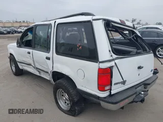 1992 Ford Explorer XL z VIN 1FMDU32X3NUD22144, wystawiony jako IAAI lot #42355356 z przebiegiem 107 047 mil mil oraz . Historia ofert i sprzedaży dostępna na DreamBid. Obrazek 3.
