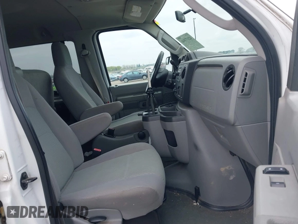 2010 Ford Econoline Passenger XL with VIN 1FBSS3BL1ADA74036, listed as a IAAI auction lot 42177046 with 205,186 mi miles. Bid and sale history available at carsss.com. Image 5.