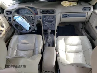 1999 Volvo V70 with VIN YV1LW55A2X2555888, listed as a Copart auction lot 58222784 with 205,133 mi miles and Salvage title. Bid and sale history available at DreamBid. Image 8.