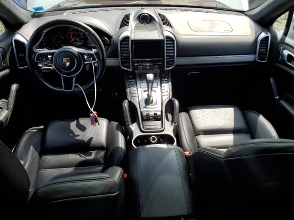 2016 Porsche Cayenne GTS with VIN WP1AD2A20GLA76331, listed as a Copart auction lot 49819255 with 39,040 mi miles and Salvage title. Bid and sale history available at DreamBid. Image 8.