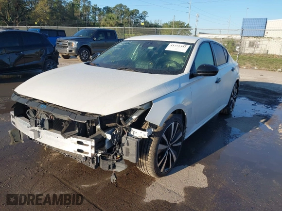 2020 Nissan Altima 2.5 SR with VIN 1N4BL4CV6LC261124, listed as a IAAI auction lot 41771341 with 102,289 mi miles. Bid and sale history available at carsss.com. Image 18.