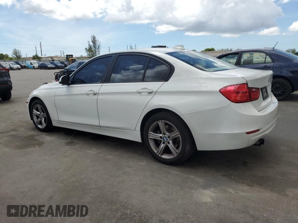 2012 BMW 3 Series 328i z VIN WBA3A5G51CNP15687, wystawiony jako Copart lot #65285755 z przebiegiem 189 490 mil mil oraz Czysty tytuł • Clean title. Historia ofert i sprzedaży dostępna na DreamBid. Obrazek 2.