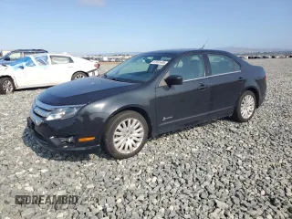 2010 Ford Fusion Hybrid with VIN 3FADP0L35AR199816, listed as a Copart auction lot 61641495 with 146,871 mi miles and Salvage title. Bid and sale history available at DreamBid. Image 1.