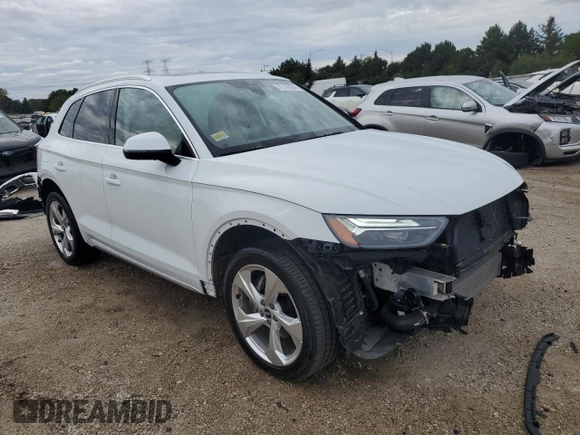 2021 Audi Q5 Premium Plus with VIN WA1BAAFY4M2011158, listed as a Copart auction lot 72142954 with 17,613 mi miles and Salvage Title. Bid and sale history available at carsss.com. Image 4.