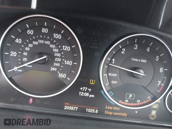 2013 BMW 3 Series 328i with VIN WBA3A5C58DF352998, listed as a IAAI auction lot 41516042 with 205,977 mi miles. Bid and sale history available at carsss.com. Image 7.