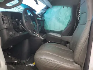 2016 Chevrolet Express Cargo with VIN 1GCWGAFF1G1124774, listed as a Copart auction lot 83574214 with 270,050 mi miles and Salvage title. Bid and sale history available at DreamBid. Image 7.