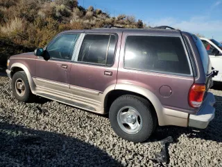 1998 Ford Explorer XL with VIN 1FMZU32E4WZA47070, listed as a Copart auction lot 79310574 with 236,843 mi miles and Clean title. Bid and sale history available at DreamBid. Image 2.