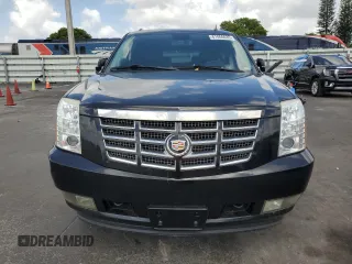 2014 Cadillac Escalade ESV Luxury z VIN 1GYS4HEF8ER211646, wystawiony jako Copart lot #61066035 z przebiegiem 218 137 mil mil oraz Czysty tytuł • Clean title. Historia ofert i sprzedaży dostępna na DreamBid. Obrazek 5.