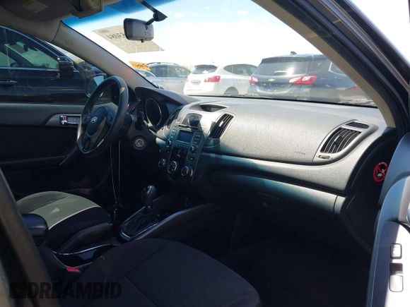 2013 Kia Forte EX with VIN KNAFU4A27D5724120, listed as a IAAI auction lot 42153084 with 154,860 mi miles. Bid and sale history available at carsss.com. Image 5.