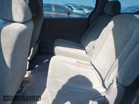 2001 Mazda MPV DX with VIN JM3LW28G610200849, listed as a IAAI auction lot 41974490 with 228,914 mi miles. Bid and sale history available at carsss.com. Image 8.