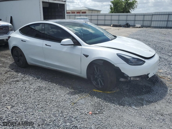 2021 Tesla Model 3 Standard Range Plus with VIN 5YJ3E1EA0MF920949, listed as a Copart auction lot 51477485 with 58,196 mi miles and Non Repairable. Bid and sale history available at carsss.com. Image 4.