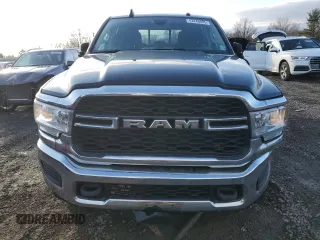 2019 Ram 2500 Tradesman with VIN 3C6UR5CJ0KG633225, listed as a Copart auction lot 43246005 with 118,000 mi miles and Salvage Title. Bid and sale history available at carsss.com. Image 5.