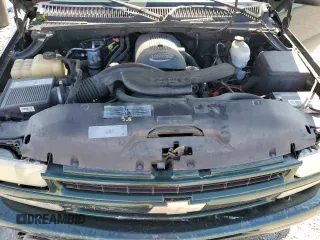 2004 Chevrolet Suburban LT with VIN 3GNFK16T24G168520, listed as a Copart auction lot 64969795 with 215,145 mi miles and Salvage title. Bid and sale history available at DreamBid. Image 12.