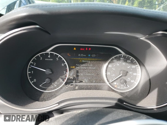 2017 Nissan Maxima Platinum with VIN 1N4AA6AP2HC415210, listed as a Copart auction lot 75491674 with 107,023 mi miles and Salvage title. Bid and sale history available at DreamBid. Image 9.