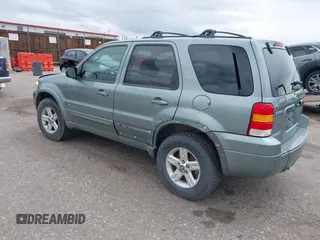 2006 Ford Escape Hybrid with VIN 1FMCU96H16KC81995, listed as a IAAI auction lot 42220504 with 207,388 mi miles and . Bid and sale history available at DreamBid. Image 3.