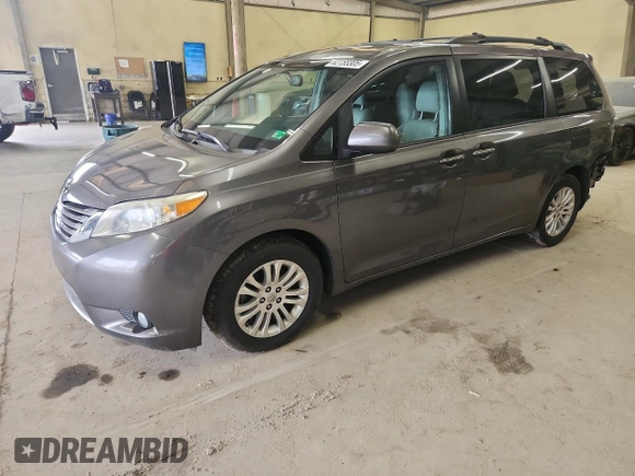 2017 Toyota Sienna XLE Auto Access Seat with VIN 5TDYZ3DC3HS851961, listed as a Copart auction lot 62155305 with 121,143 mi miles and Salvage title. Bid and sale history available at DreamBid. Image 1.