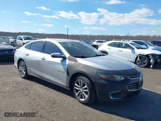 2018 Chevrolet Malibu LT with VIN 1G1ZD5ST2JF142177, listed as a IAAI auction lot 41639038 with 172,522 mi miles. Bid and sale history available at carsss.com. Image 1.