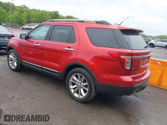 2012 Ford Explorer XLT z VIN 1FMHK7D8XCGA23931, wystawiony jako IAAI lot #42222999 z przebiegiem 209 442 mil mil oraz . Historia ofert i sprzedaży dostępna na DreamBid. Obrazek 3.