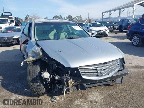 2008 Nissan Maxima 3.5 SL with VIN 1N4BA41E58C825247, listed as a IAAI auction lot 41599137 with 186,755 mi miles. Bid and sale history available at carsss.com. Image 1.