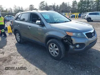 2012 Kia Sorento LX with VIN 5XYKT4A60CG215645, listed as a IAAI auction lot 42026665 with 121,901 mi miles. Bid and sale history available at carsss.com. Image 1.