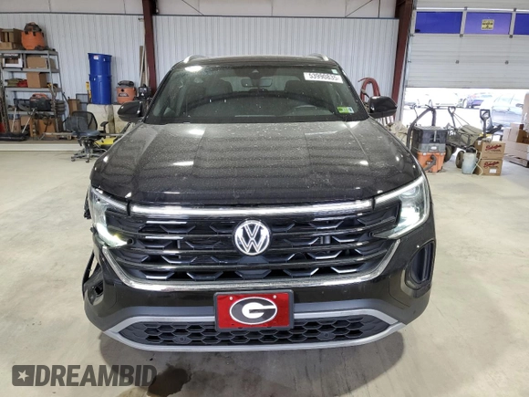 2024 Volkswagen Atlas SE z VIN 1V2KE2CA8RC240854, wystawiony jako Copart lot #53990835 z przebiegiem 12 291 mil mil oraz Szkoda całkowita • Salvage title. Historia ofert i sprzedaży dostępna na DreamBid. Obrazek 5.