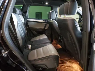 2017 Volkswagen Touareg Wolfsburg Edition с VIN WVGRF7BP5HD003159, выставлен на аукционе Copart как лот 45211865 с пробегом 120 393 миль миль и Списание • Salvage title. История ставок и продаж доступна на DreamBid. Изображение 11.