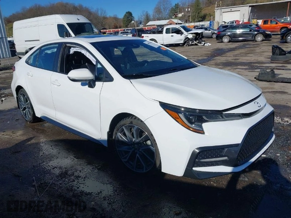 2020 Toyota Corolla XSE with VIN 5YFT4RCE0LP013399, listed as a IAAI auction lot 40812966 with 132,075 mi miles. Bid and sale history available at carsss.com. Image 1.