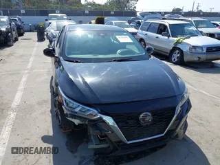 2020 Nissan Sentra SV z VIN 3N1AB8CV7LY270036, wystawiony jako IAAI lot #42323645 z przebiegiem 68 099 mil mil oraz . Historia ofert i sprzedaży dostępna na DreamBid. Obrazek 12.