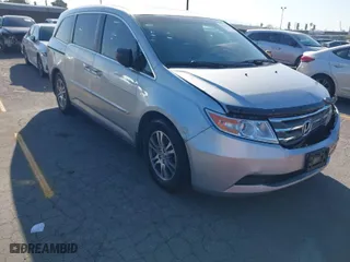 2011 Honda Odyssey EX-L with VIN 5FNRL5H62BB010876, listed as a IAAI auction lot 41981812 with 195,734 mi miles. Bid and sale history available at carsss.com. Image 1.