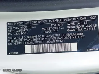 2025 Volvo XC60 Plus with VIN YV4M12RC1S1116731, listed as a IAAI auction lot 41909348 with 1,923 mi miles. Bid and sale history available at carsss.com. Image 9.