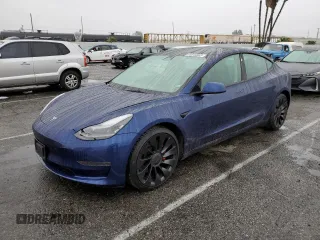 2023 Tesla Model 3 Performance z VIN 5YJ3E1EC8PF461353, wystawiony jako Copart lot #45044865 z przebiegiem 32 324 mil mil oraz Szkoda całkowita • Salvage title. Historia ofert i sprzedaży dostępna na DreamBid. Obrazek 1.