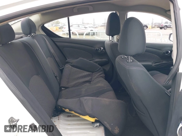 2016 Nissan Versa S z VIN 3N1CN7AP2GL874126, wystawiony jako IAAI lot #38894209 z przebiegiem 91 469 mil mil oraz . Historia ofert i sprzedaży dostępna na DreamBid. Obrazek 8.