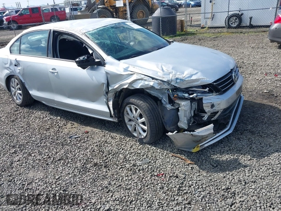 2015 Volkswagen Jetta Sedan 1.8T SE with VIN 3VWD17AJ3FM297573, listed as a IAAI auction lot 41884541 with 98,225 mi miles. Bid and sale history available at carsss.com. Image 1.
