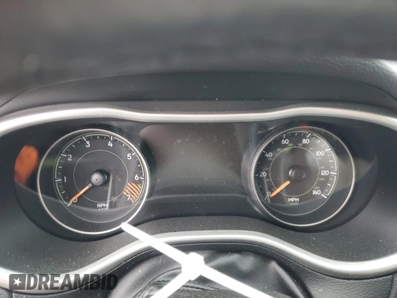 2015 Jeep Cherokee Limited with VIN 1C4PJLDB6FW516426, listed as a Copart auction lot 80446464 with Not Provided miles and Salvage Title. Bid and sale history available at DreamBid. Image 9.