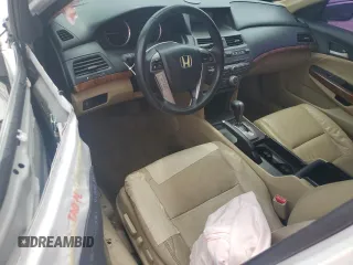 2011 Honda Accord EX-L z VIN 1HGCP3F86BA027595, wystawiony jako Copart lot #56457015 z przebiegiem 167 410 mil mil oraz Szkoda całkowita • Salvage title. Historia ofert i sprzedaży dostępna na DreamBid. Obrazek 8.