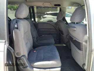 2007 Honda Odyssey EX z VIN 5FNRL38467B027951, wystawiony jako Copart lot #60109725 z przebiegiem 137 718 mil mil oraz Szkoda całkowita • Salvage title. Historia ofert i sprzedaży dostępna na DreamBid. Obrazek 11.